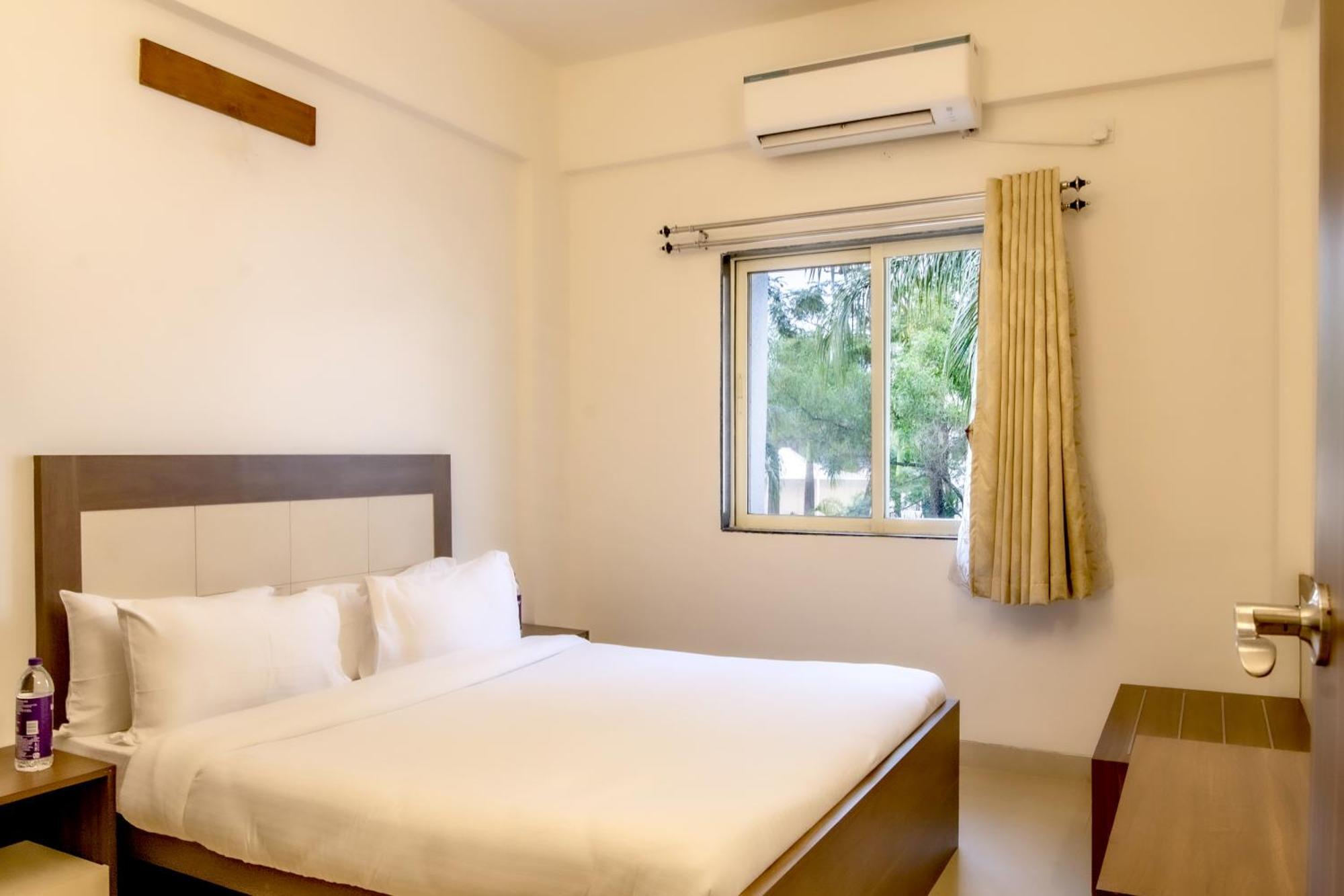 Hotel Sterling Stolen Heaven Lonavala Camera foto