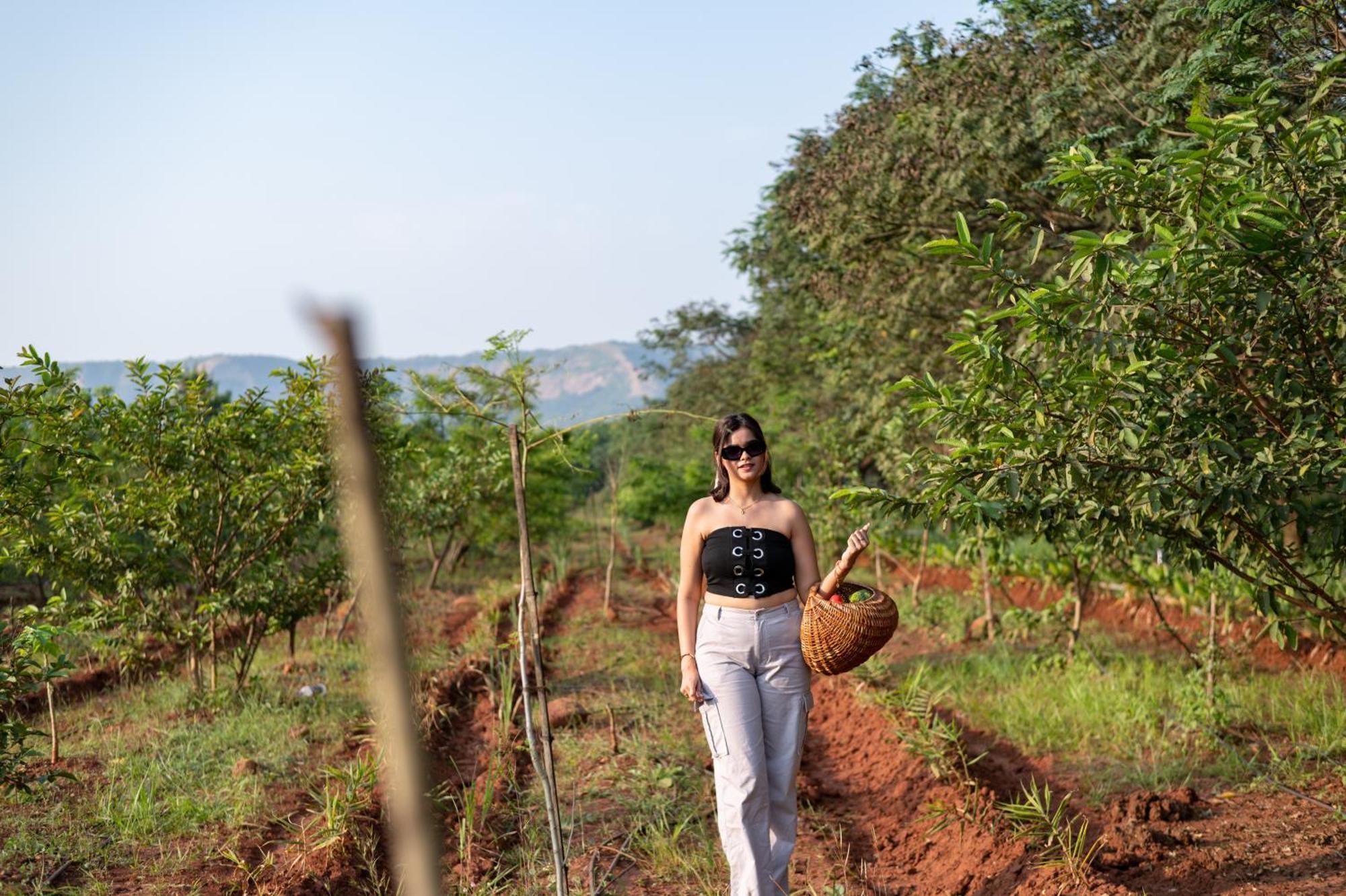 Hotel Sterling Stolen Heaven Lonavala Esterno foto