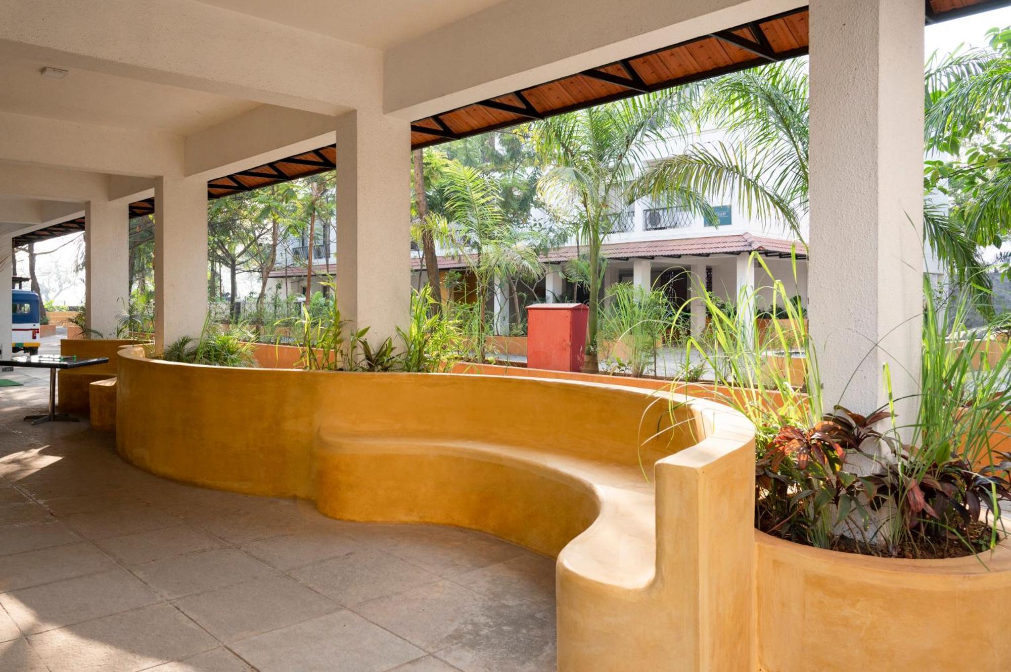 Hotel Sterling Stolen Heaven Lonavala Esterno foto